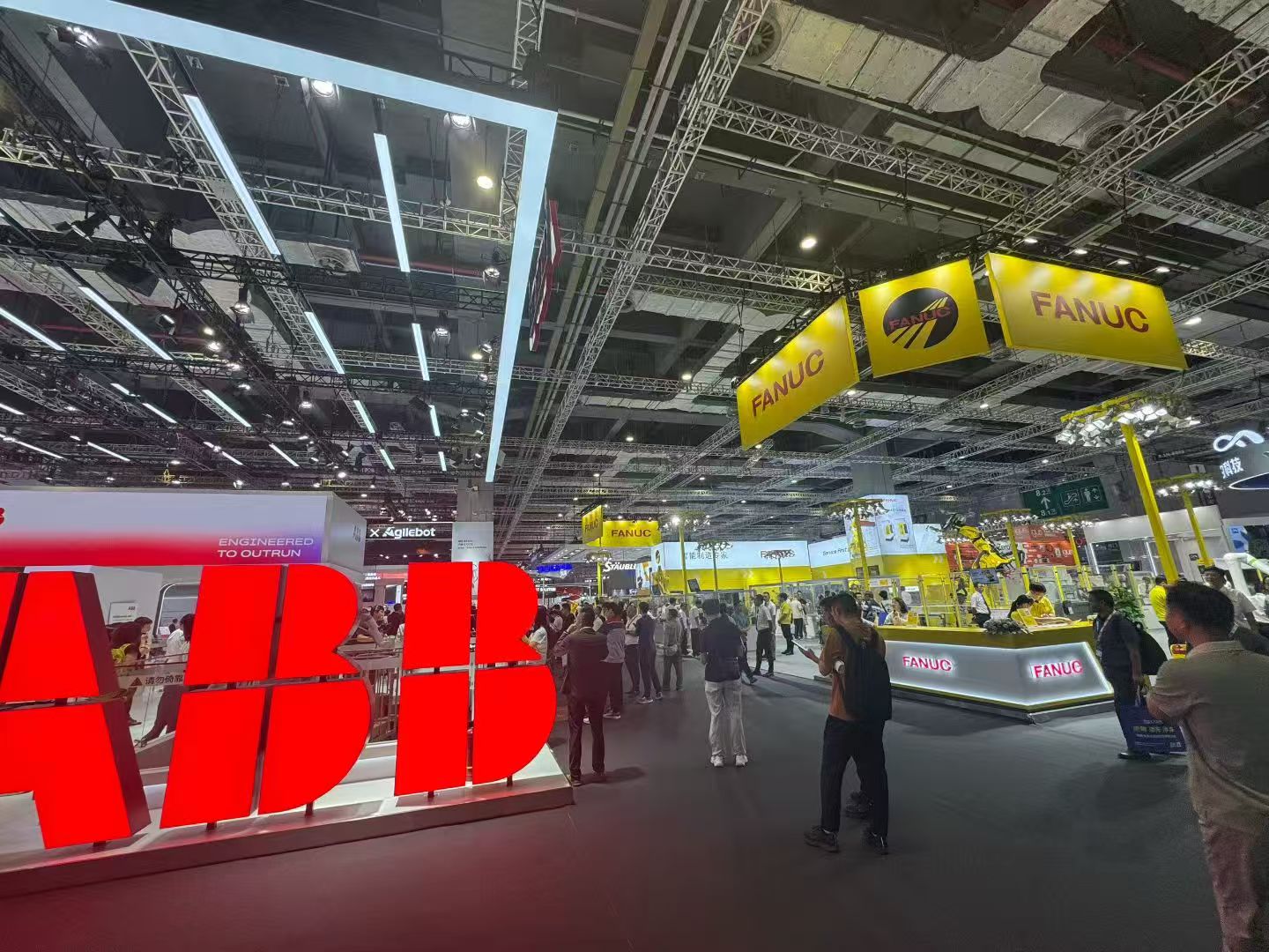 中国工博会 Ai为工业带来一个新的技术提升奇点。