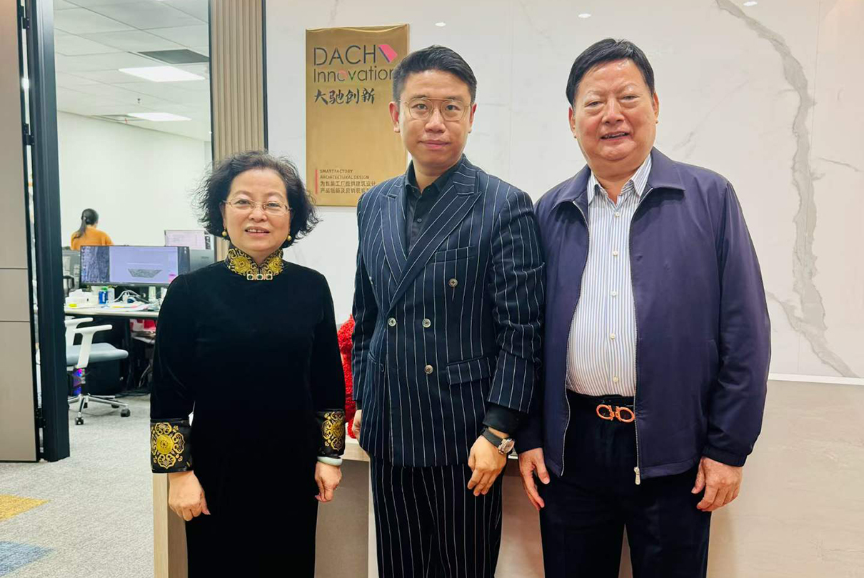 上上德盛莅临上海大驰创新共探高端制造产业升级合作 (1).jpg