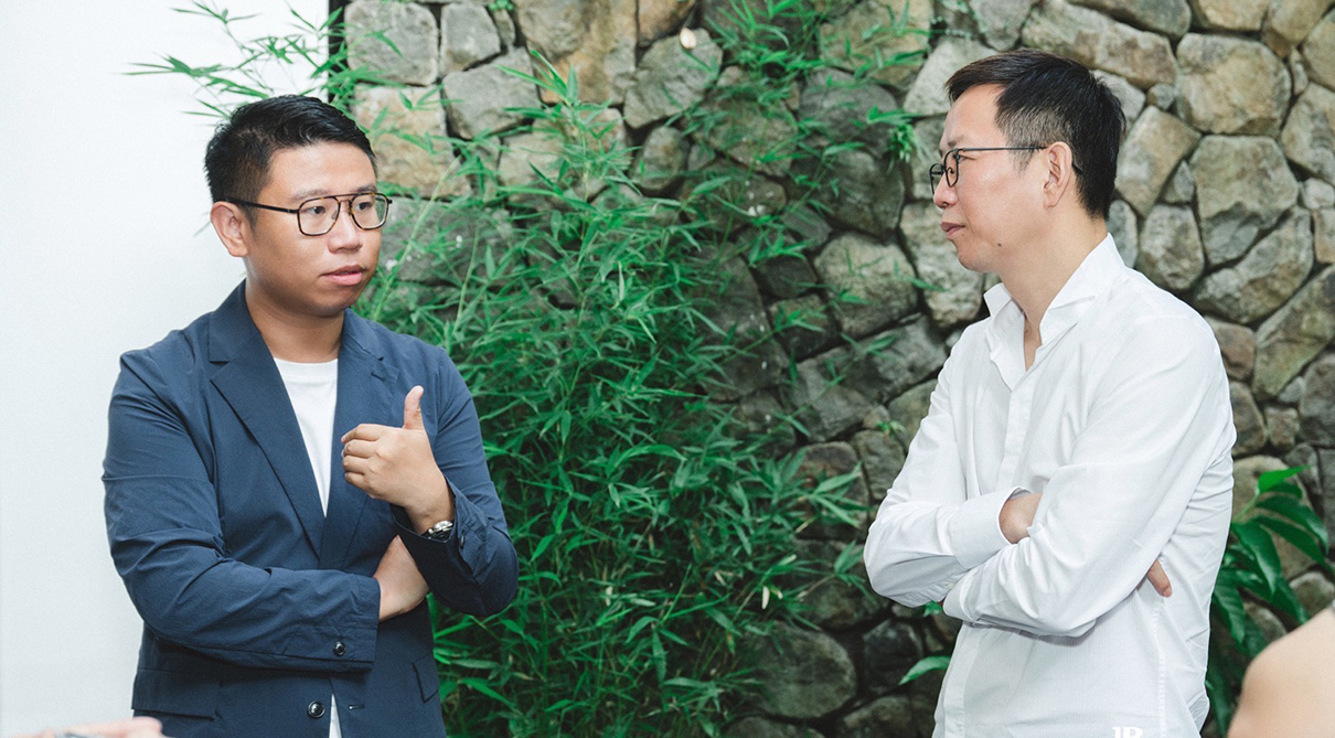 吴晓波与张驰.JPG
